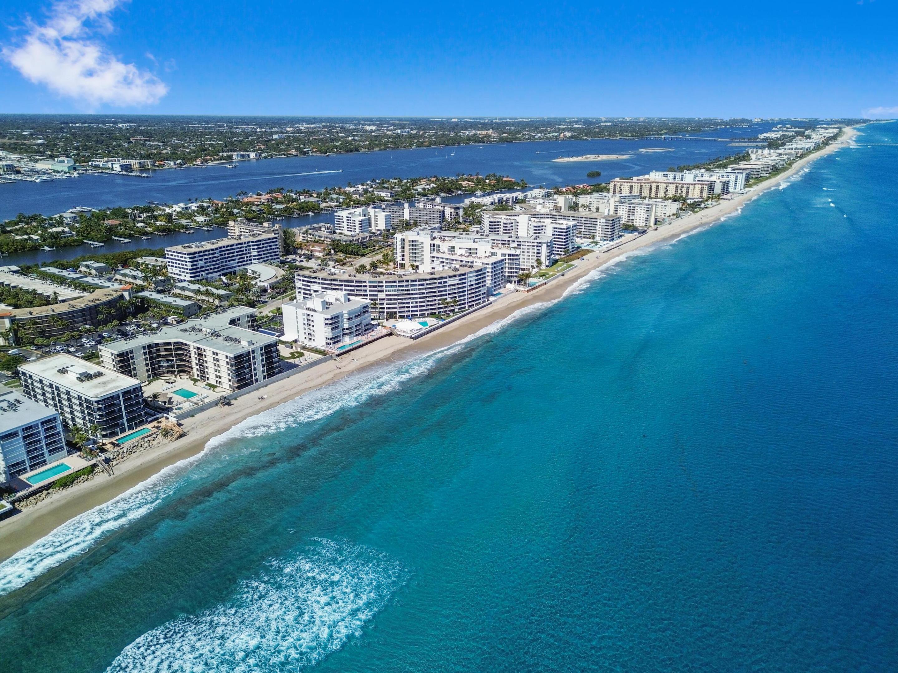 MAYFAIR HOUSE CONDO - Residential