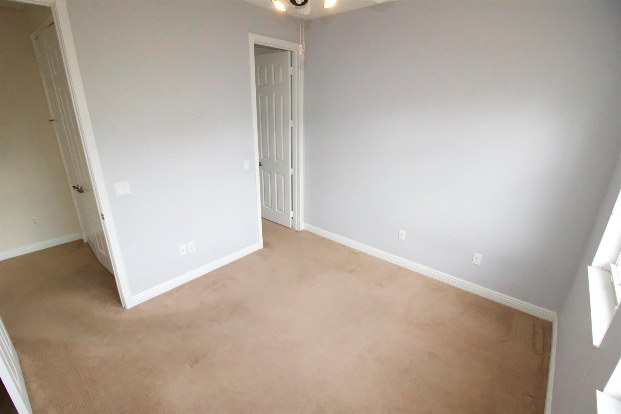 PENINSULA VILLAGE GREENS - Residential Lease