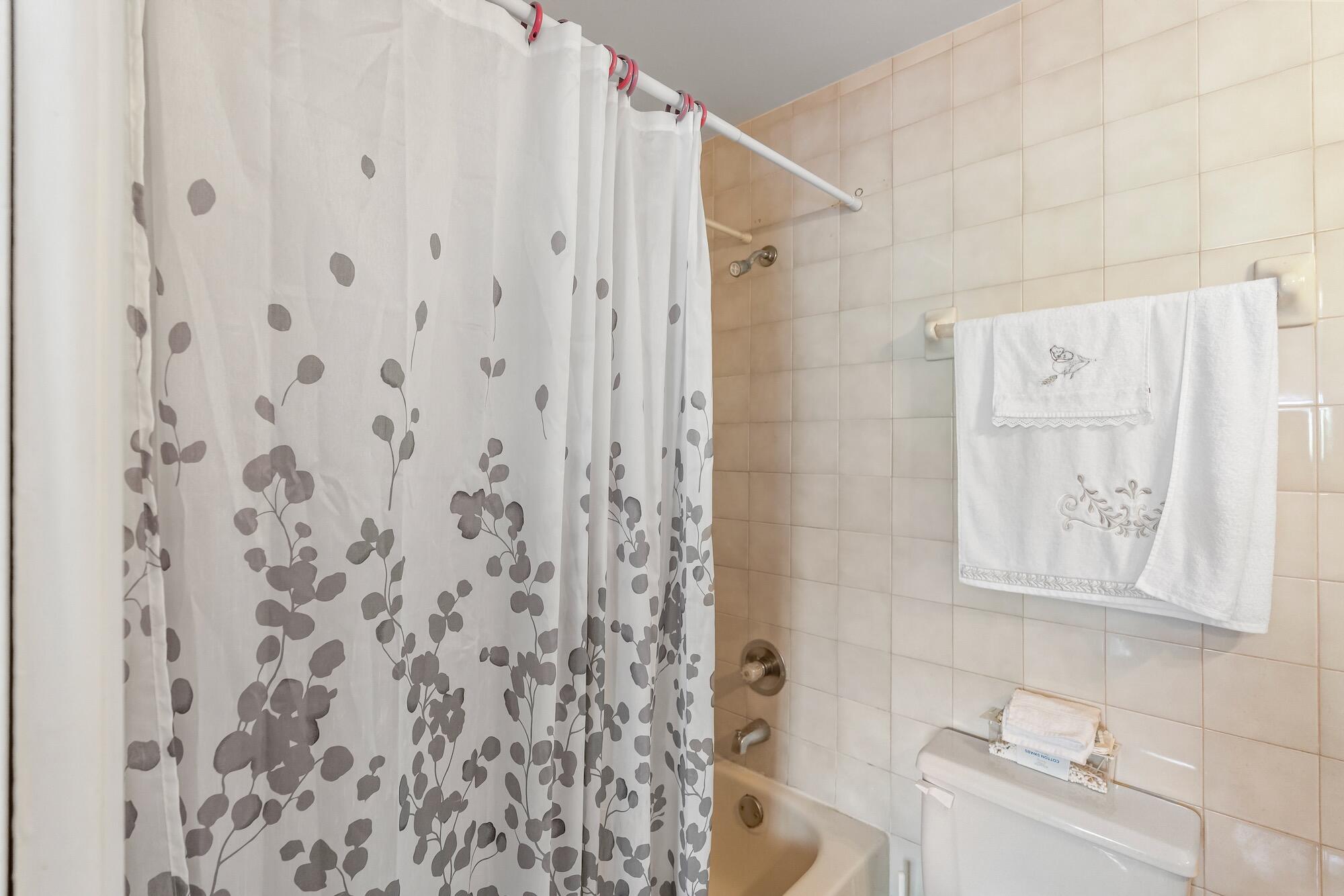DORAL COURT CONDO - Residential