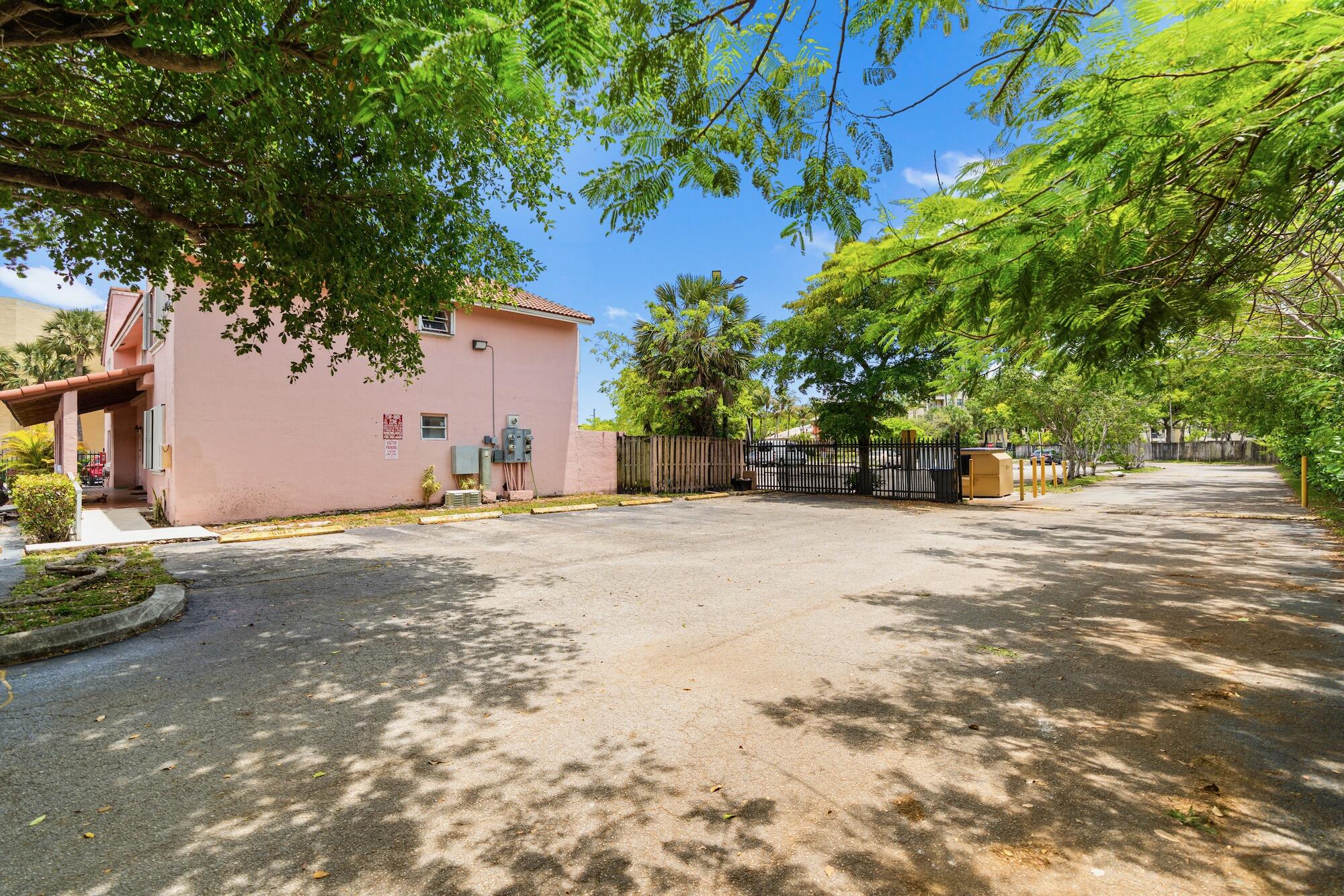 DORAL COURT CONDO - Residential