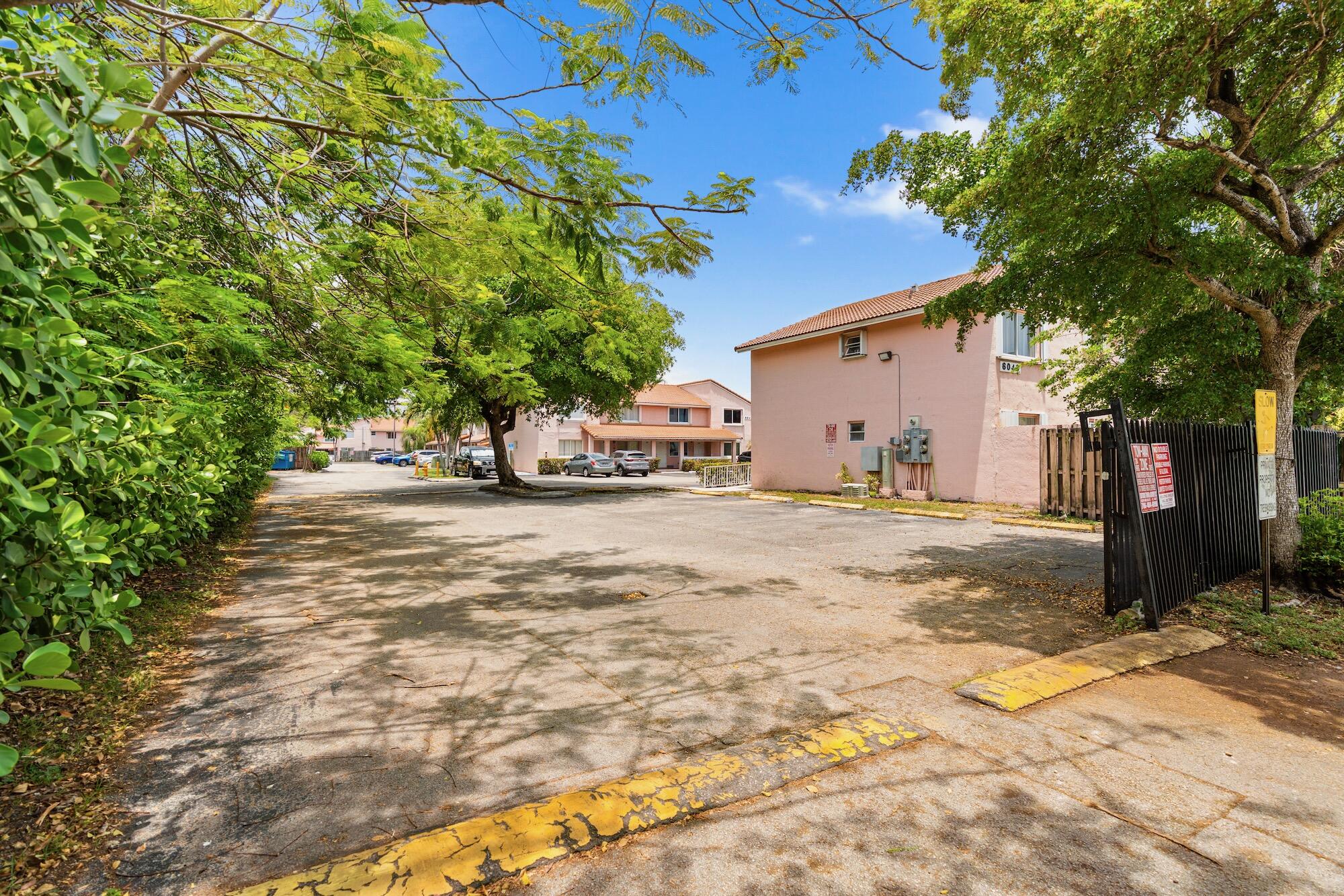 DORAL COURT CONDO - Residential