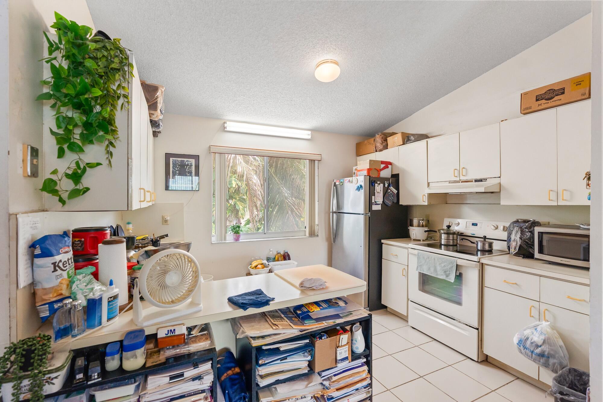 DORAL COURT CONDO - Residential