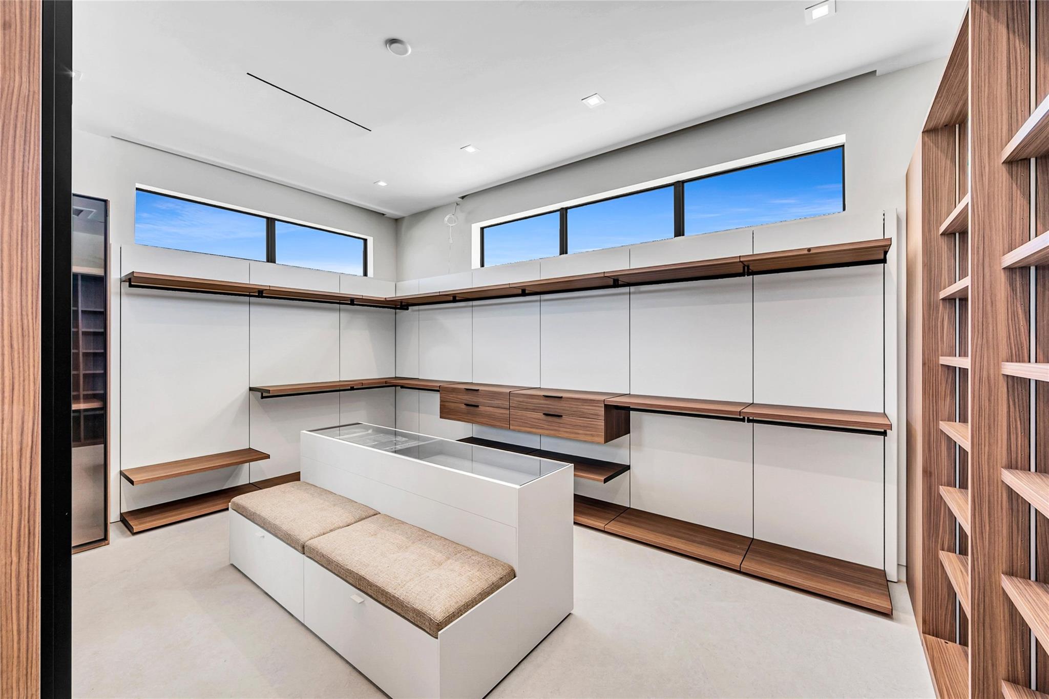 Isla Bahia 47-27 B - Residential