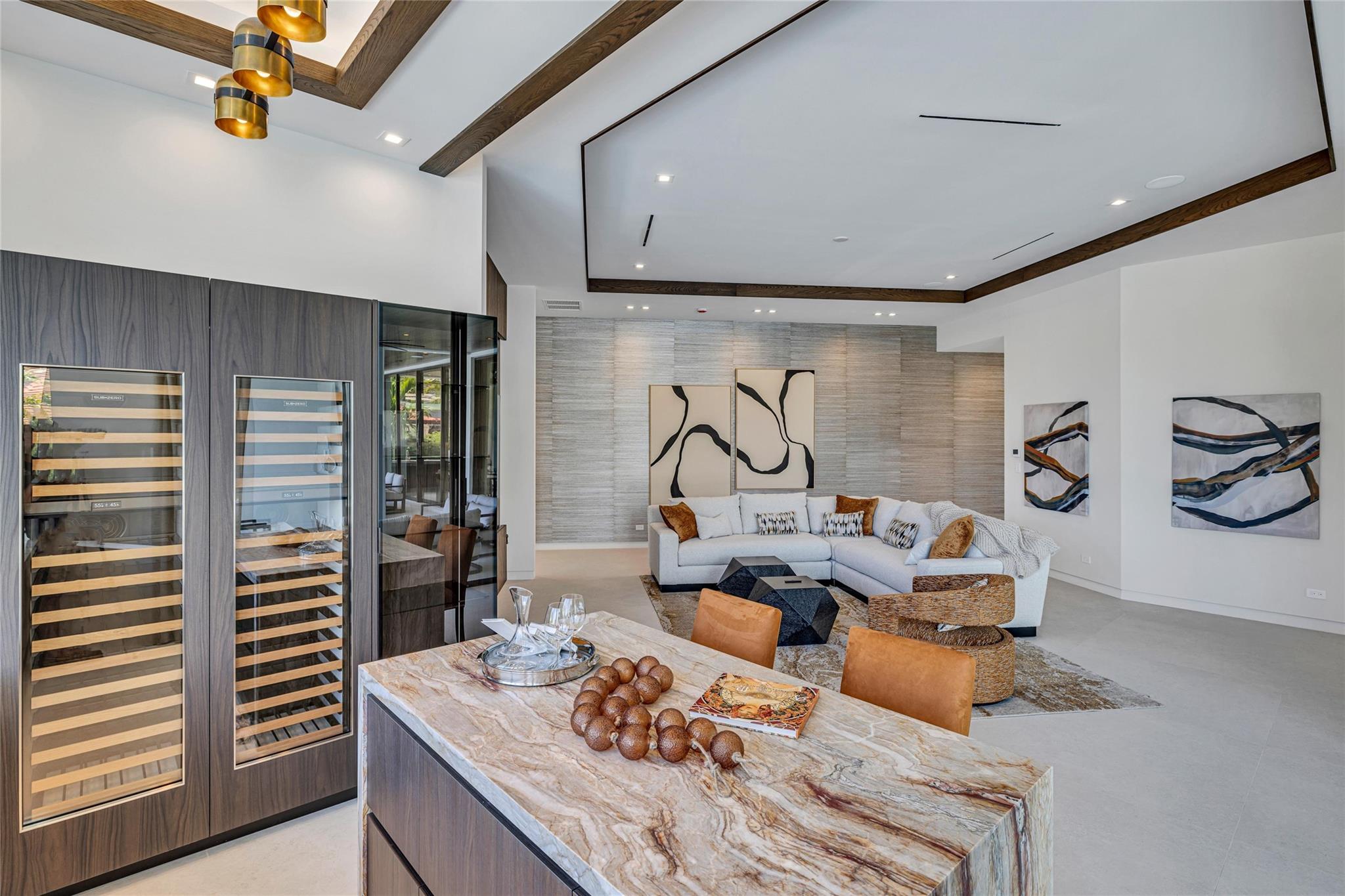 Isla Bahia 47-27 B - Residential