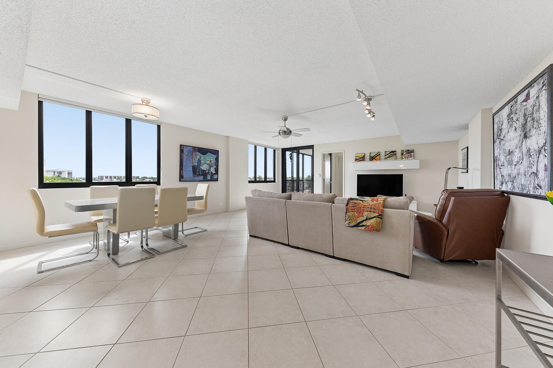 3420 S Ocean Boulevard 5z