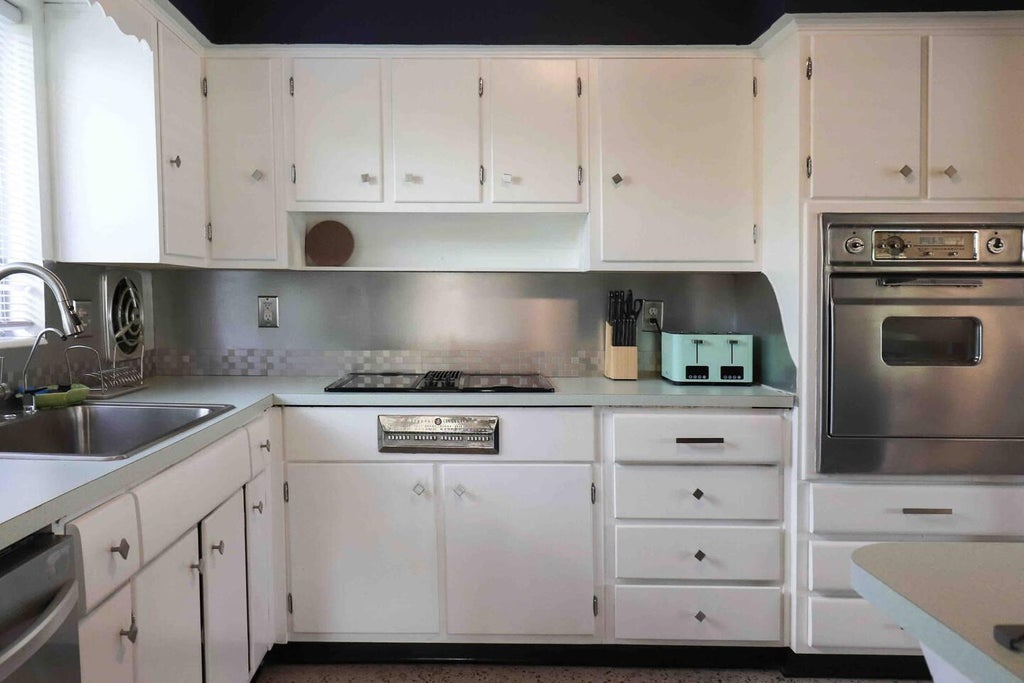 Photo of 2355 NE 4TH Street, Pompano Beach, FL 33062 (MLS # B26072769)