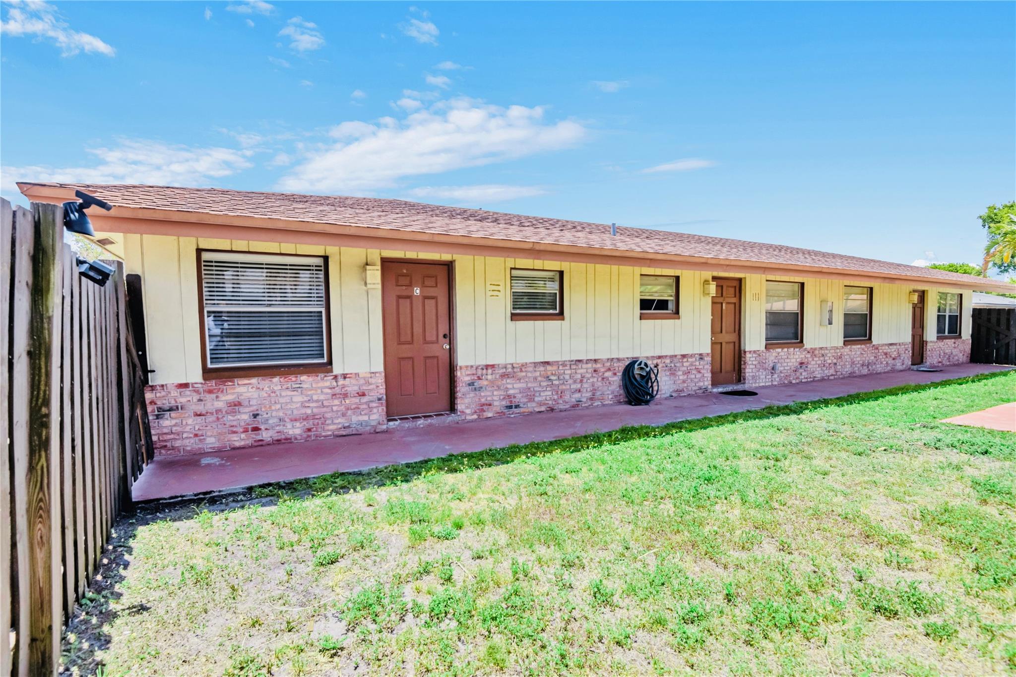 Excellent investment opportunity! This fully fenced triplex offers strong income potential with three spacious units. Each unit includes large living areas, bedrooms, and eat-in kitchens ideal for tenants. One 2-bedroom unit features a private fenced yard for added appeal. Live in one unit and rent the others, or lease all three for maximum returns. Conveniently located near shopping, dining, beaches, and major highways, this property is perfect for investors or homeowners looking to generate passive income. Don’t miss your chance to own this versatile and well-located income property!