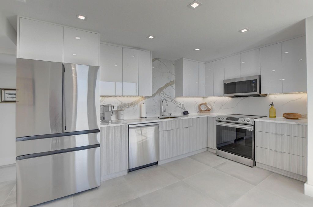 Photo of 7754 Lakeside Boulevard #441, Boca Raton, FL 33434 (MLS # R11051727)