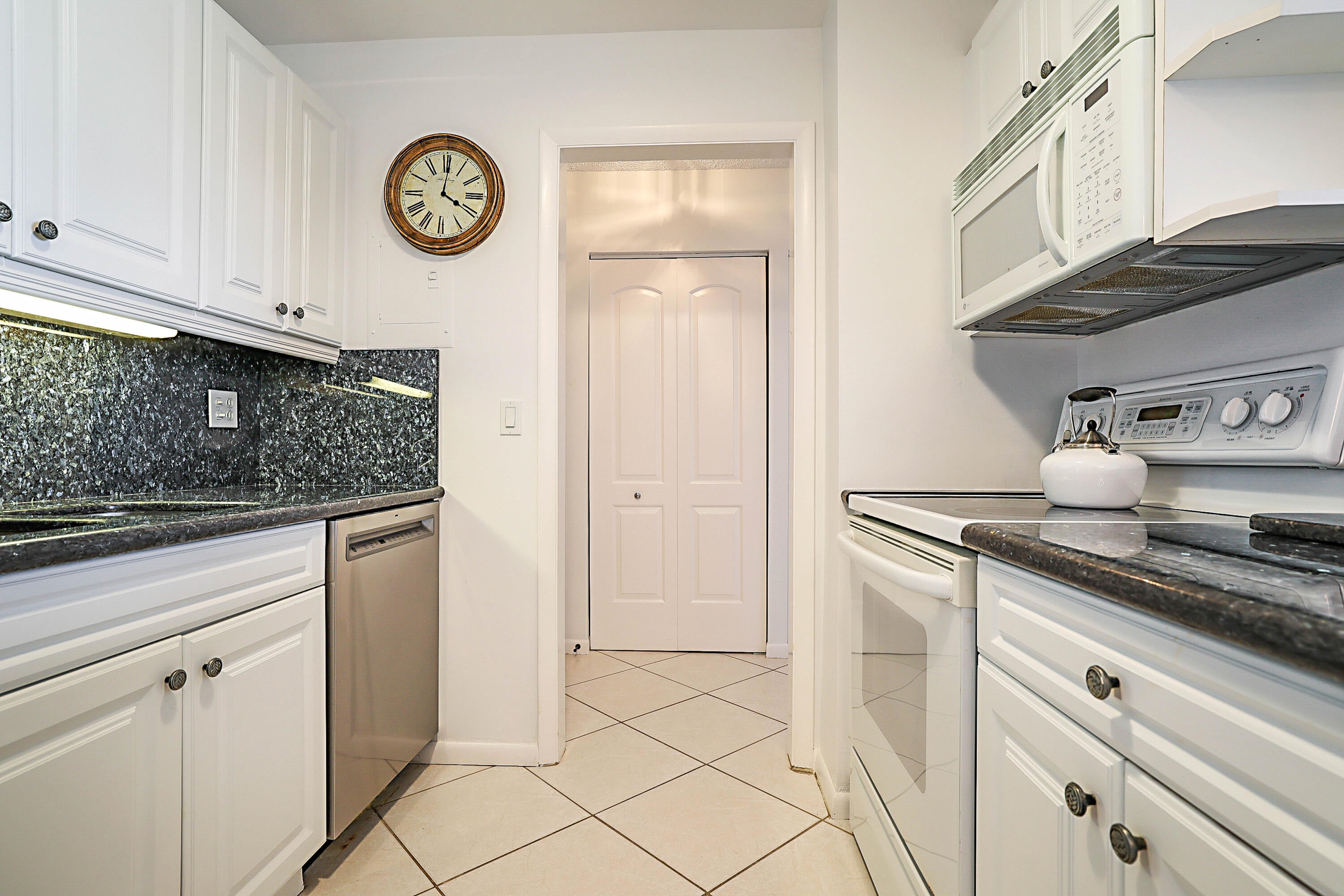 2121 N OCEAN Boulevard 1004E