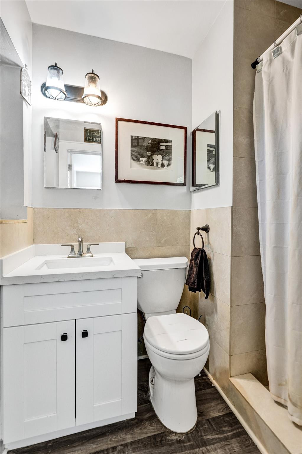 LAUDERDALE MANORS ADD - Residential