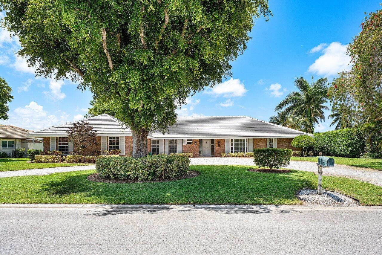 489 S Country Club Drive