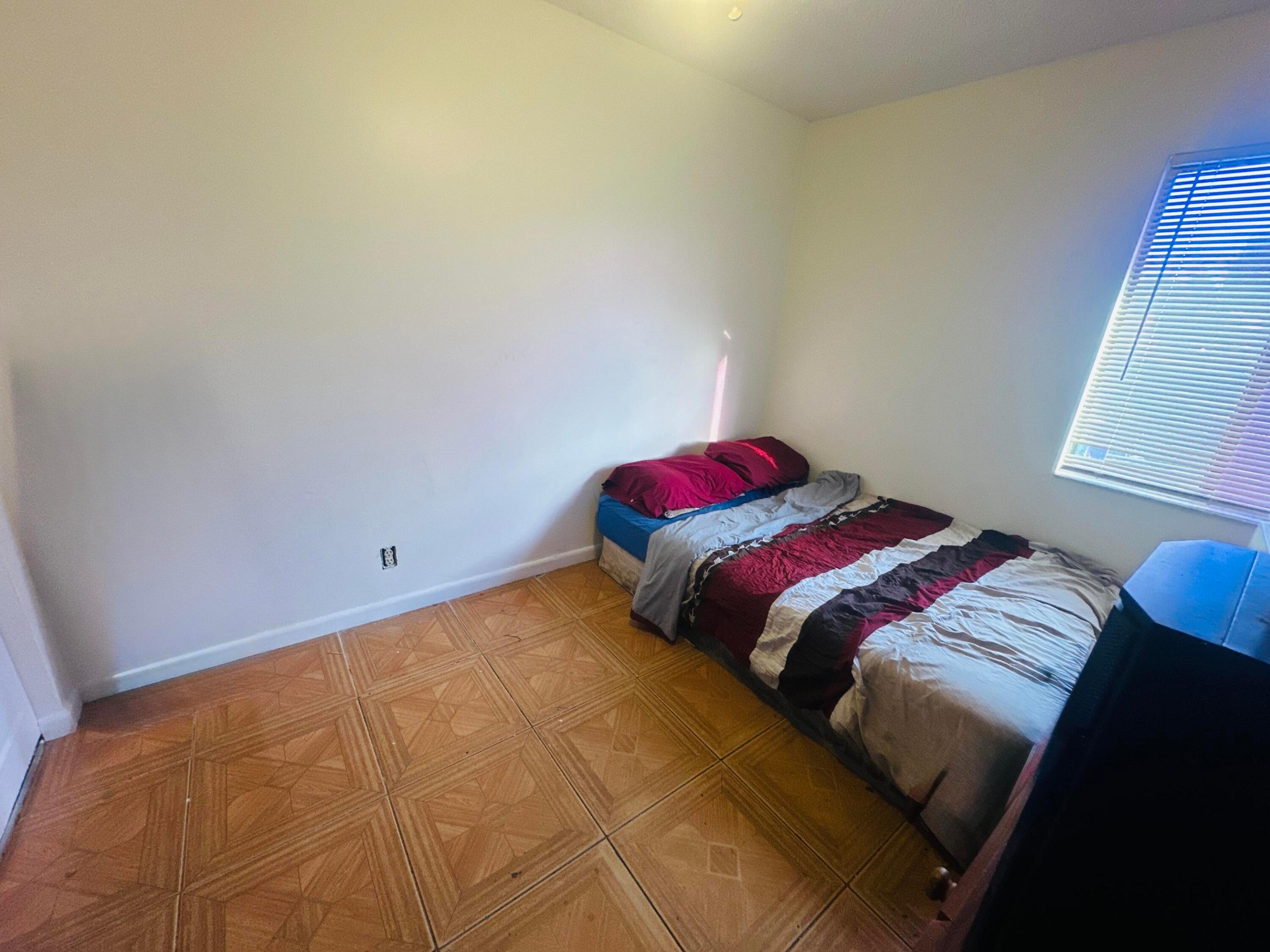 LAUDERDALE NORTH PARK SECTION 6 - Residential