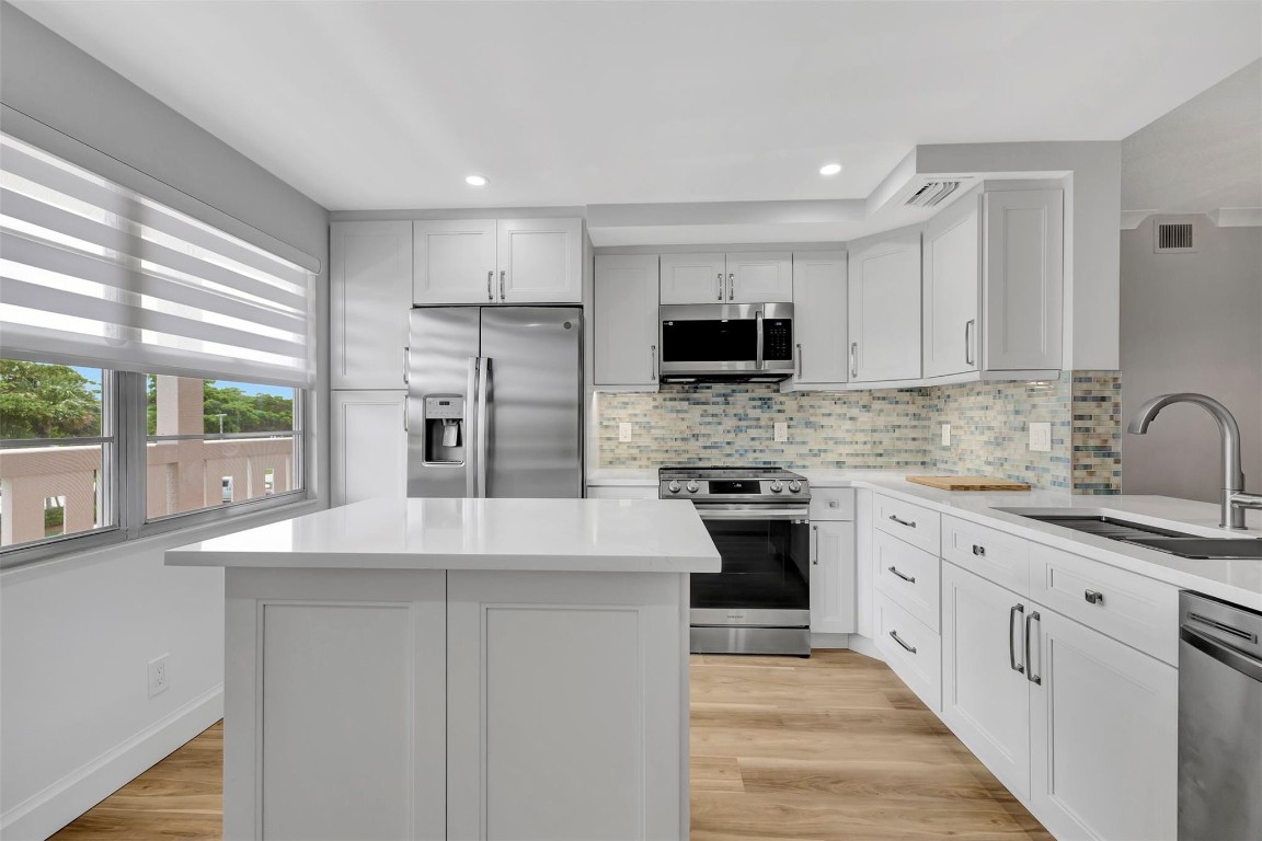 WYNMOOR VILLAGE - Residential