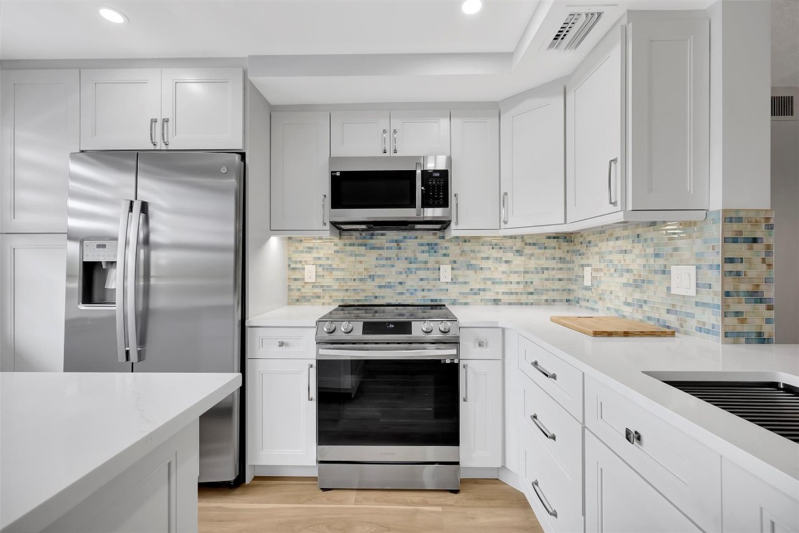 WYNMOOR VILLAGE - Residential