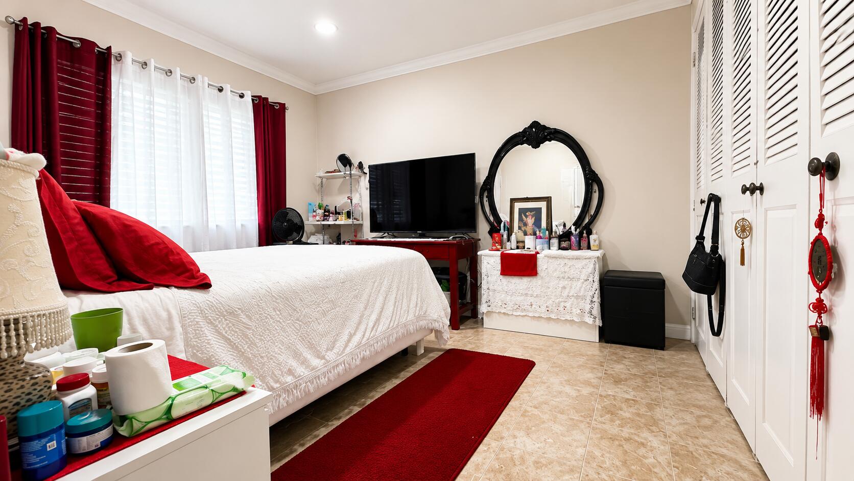 CRESTHAVEN VILLAS 29 CONDO - Residential