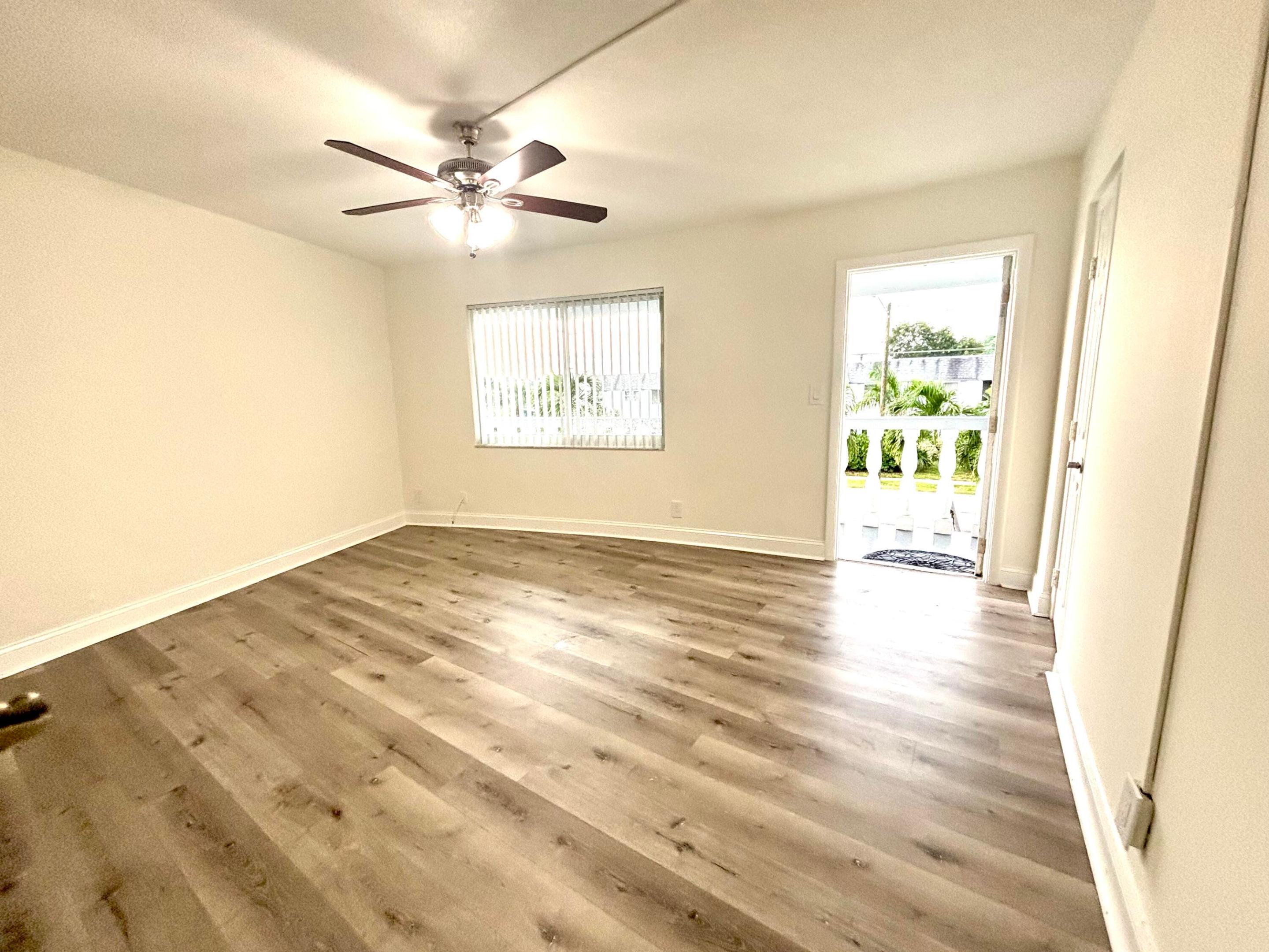 BOCA RATON SQUARE GATEWAY - Residential Lease