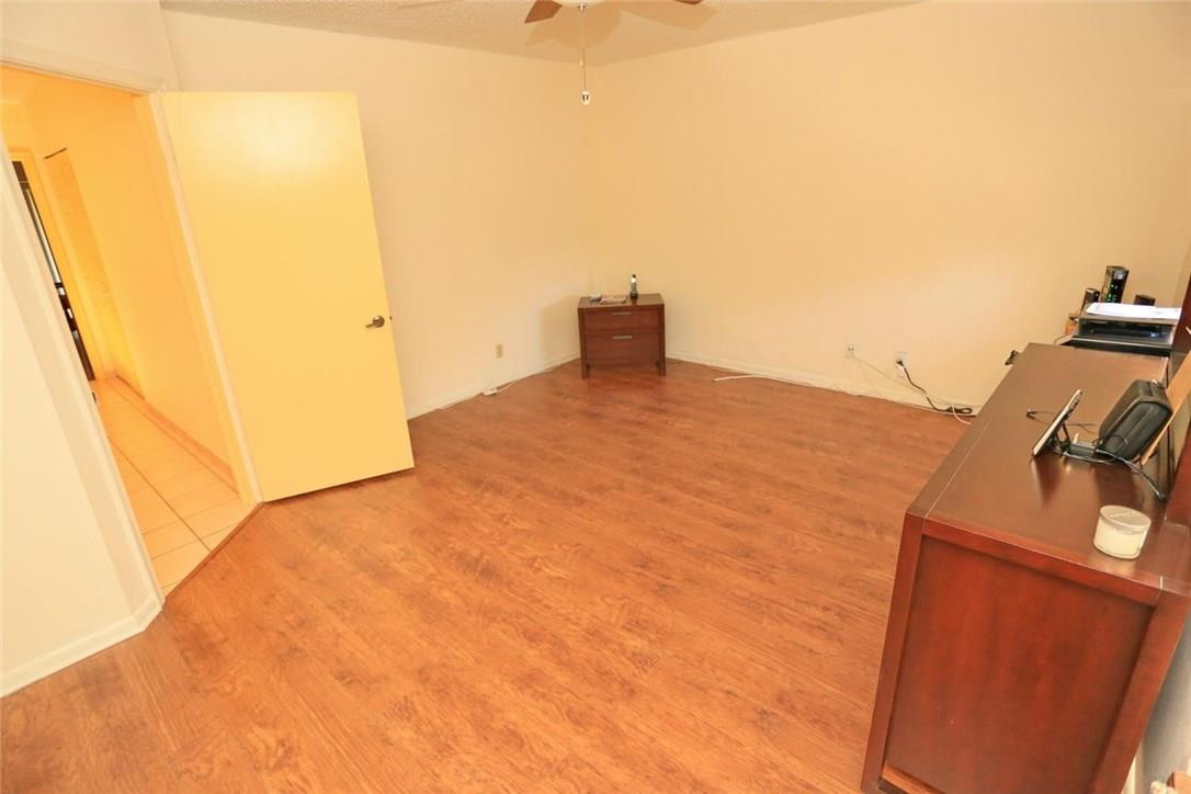 Meadow Knoll Townhomes - Residential