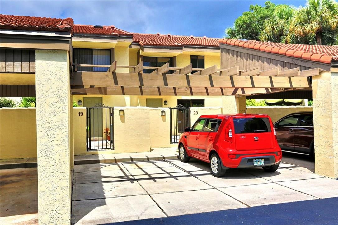 Meadow Knoll Townhomes - Residential