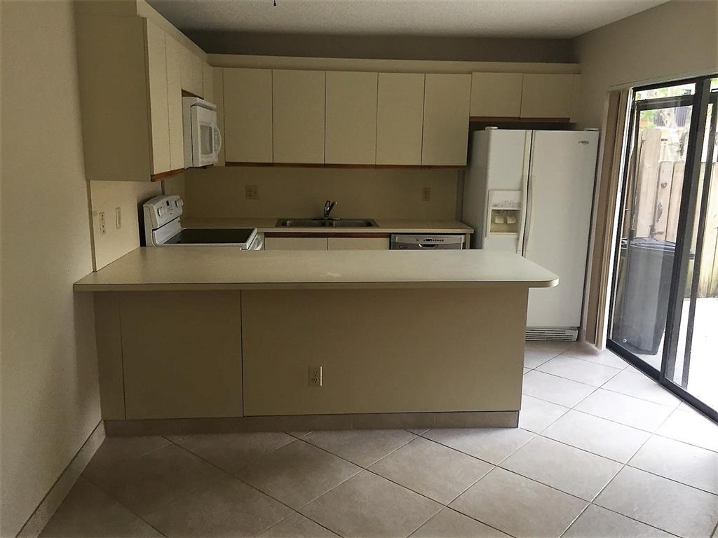 Jacaranda Prcl 610 130-33 - Residential
