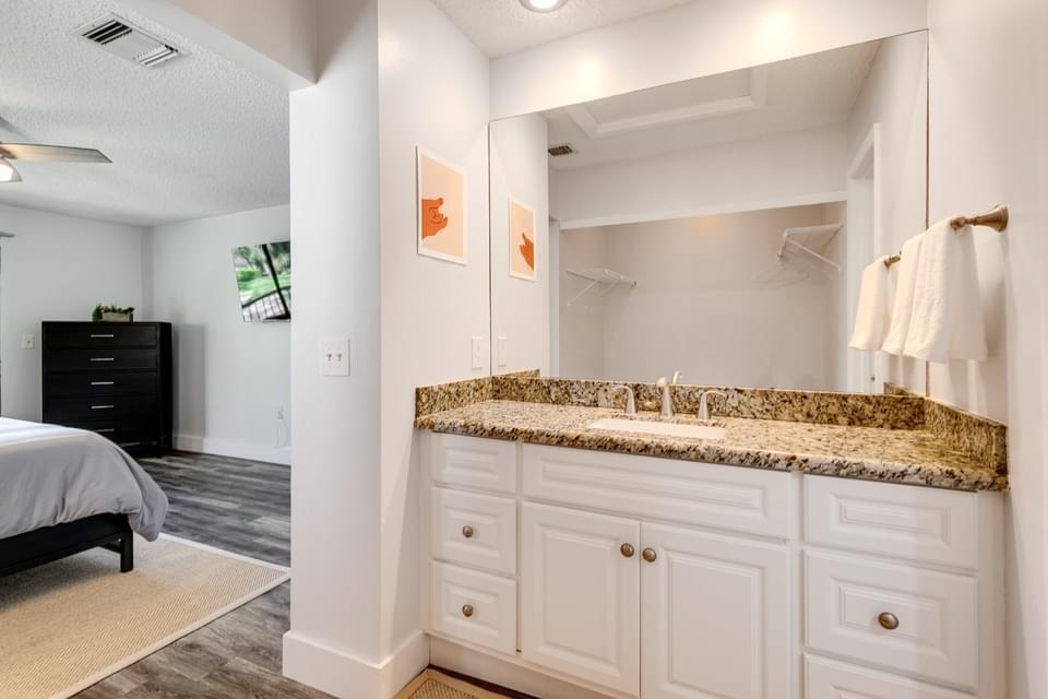 SHEFFIELD WOODS AT WELLINGTON CONDO - Residential