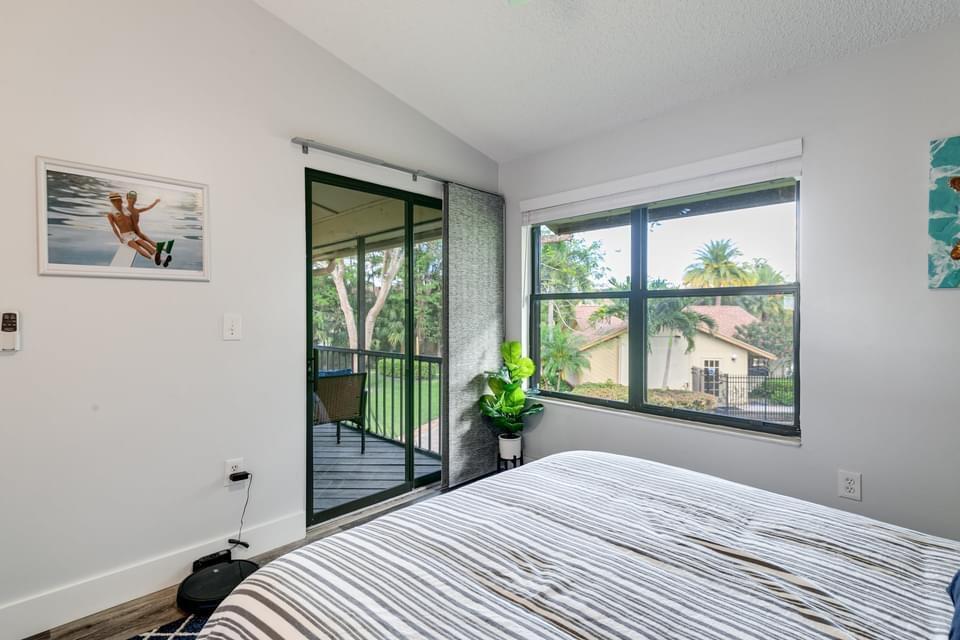 SHEFFIELD WOODS AT WELLINGTON CONDO - Residential