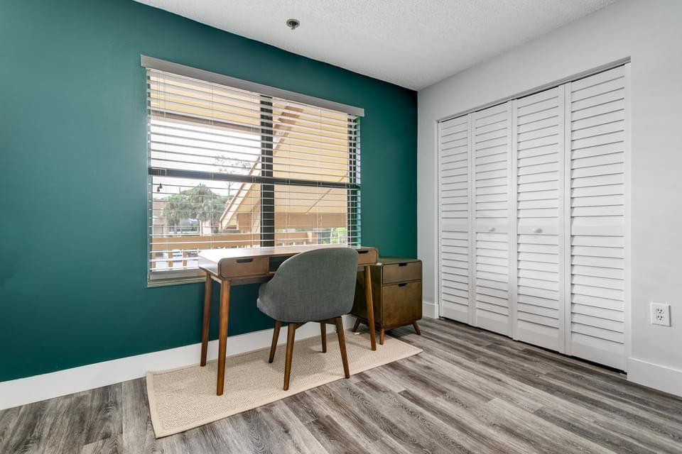 SHEFFIELD WOODS AT WELLINGTON CONDO - Residential