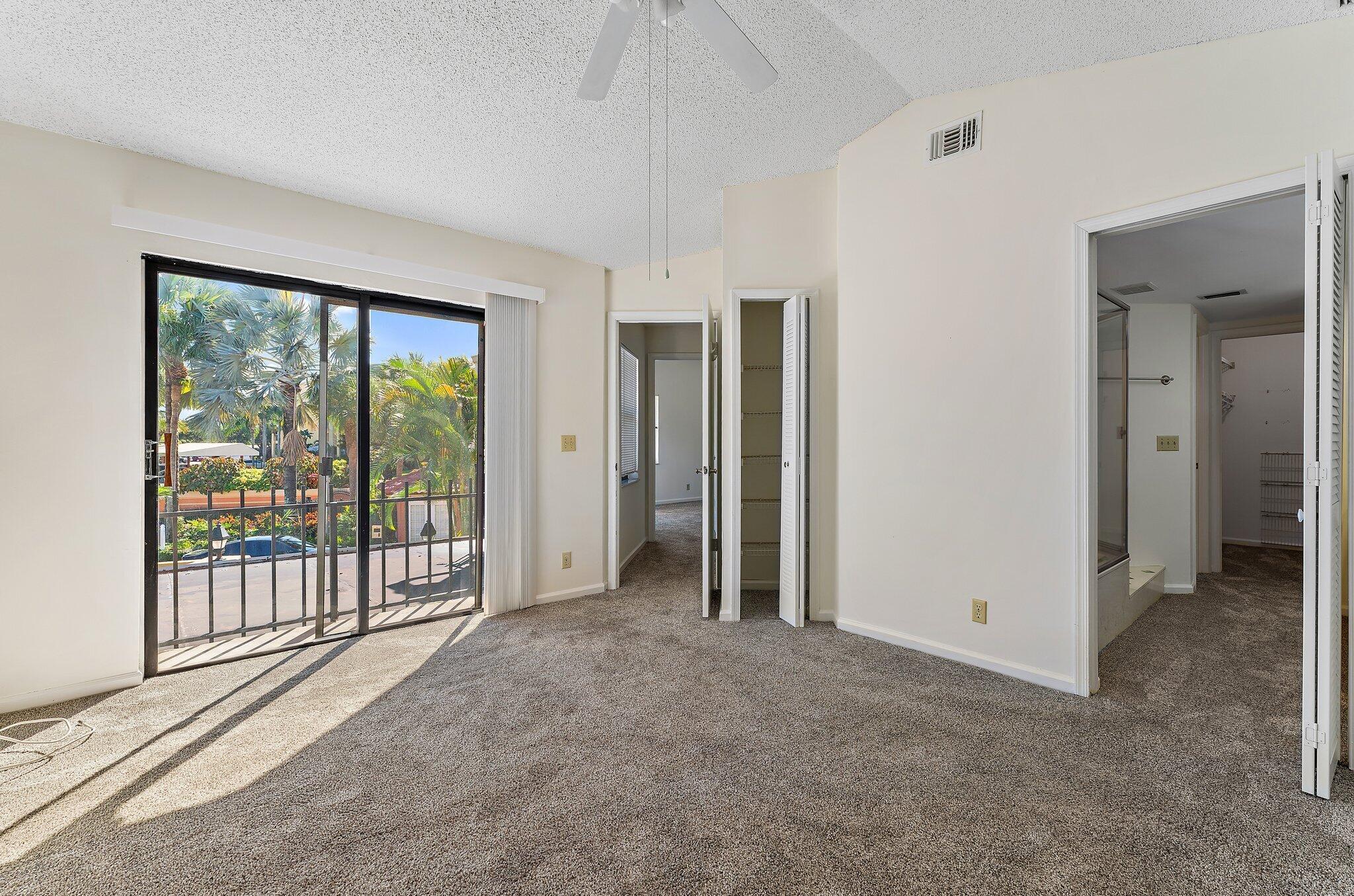 UNO LAGO - Residential Lease