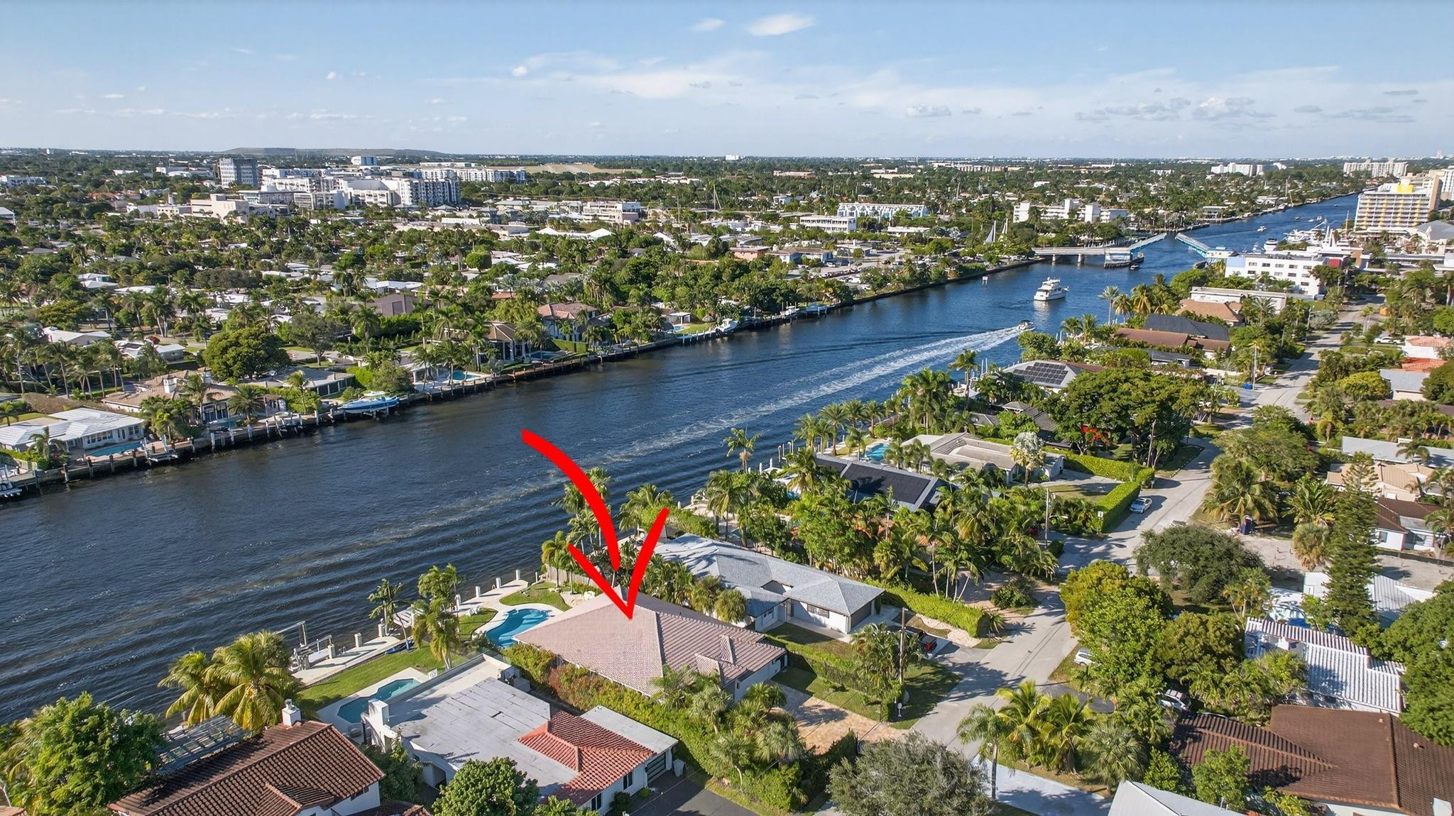 513 S Riverside Drive