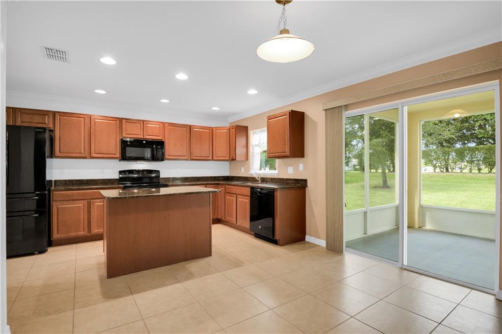 LAKES AT SANDRIDGE PHASE - Residential
