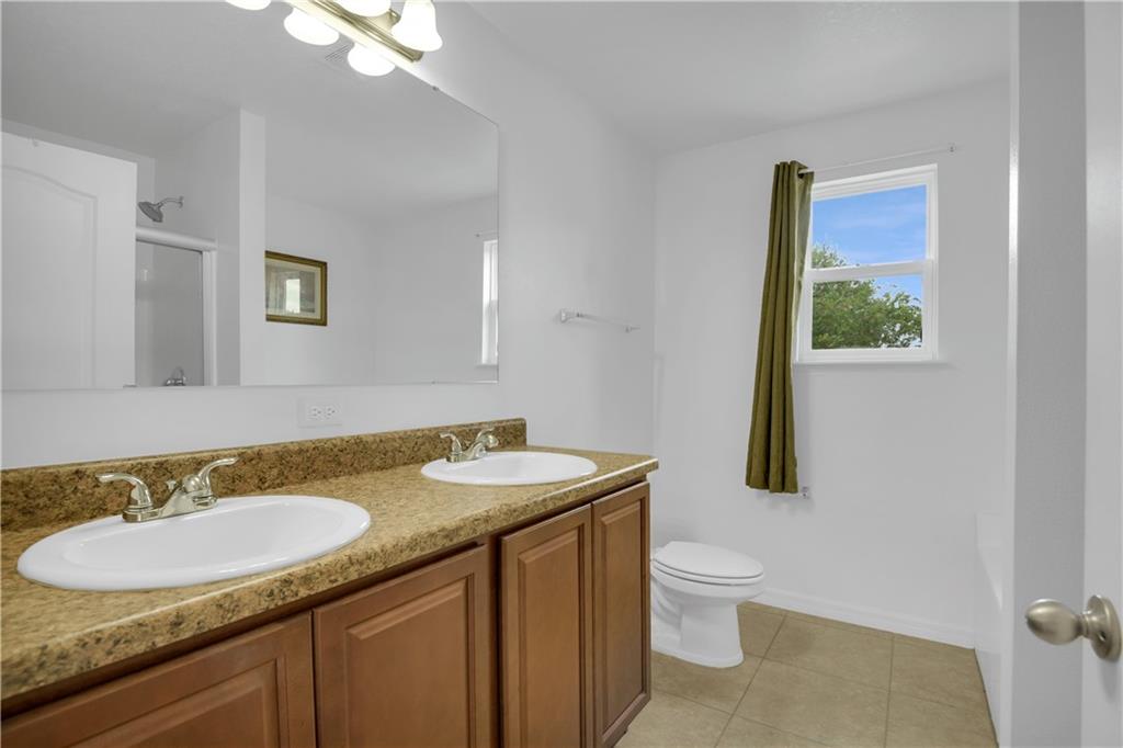 LAKES AT SANDRIDGE PHASE - Residential