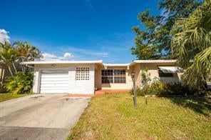 901 NW 48th Place