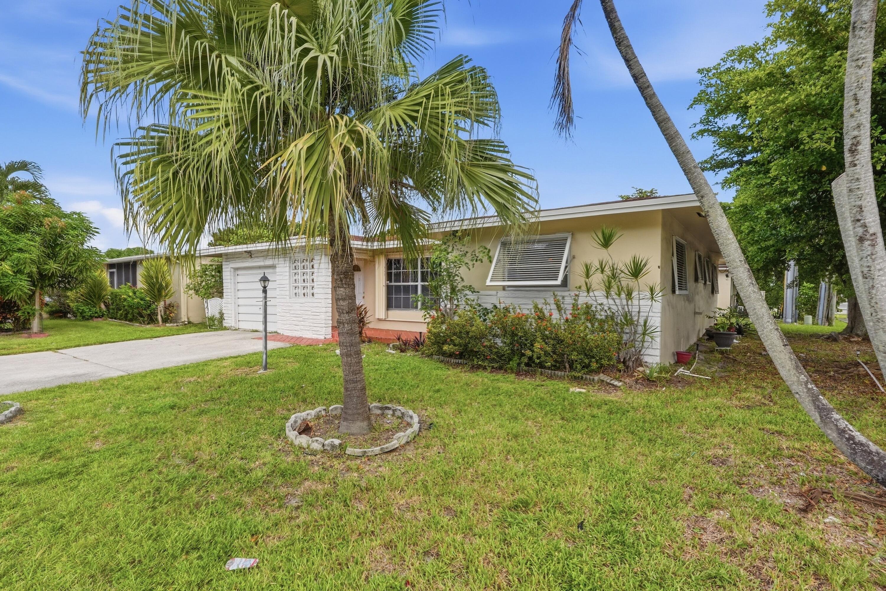 901 NW 48th Place