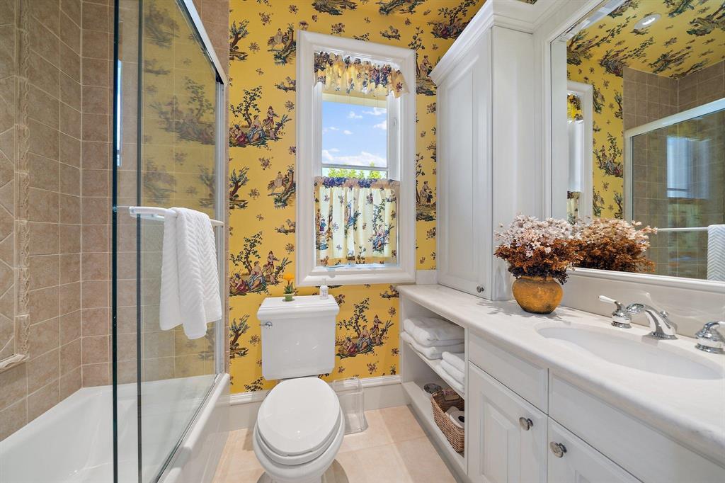 JUPITER HILLS - Residential