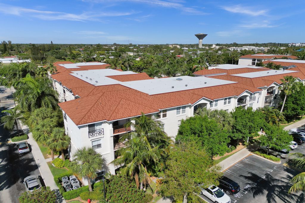 Photo of 2113 Tuscany Way, Boynton Beach, FL 33435 (MLS # R11164992)