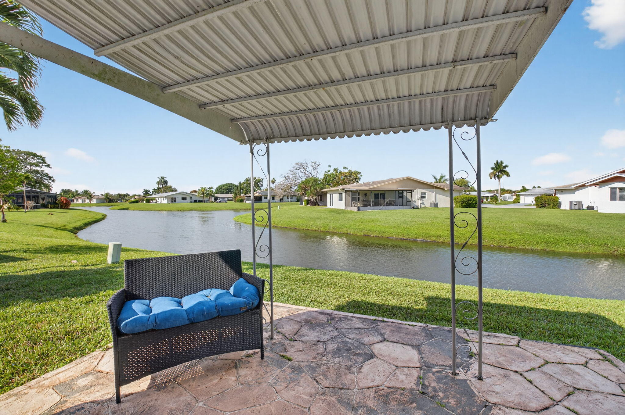 DELRAY VILLAS 4 - Residential