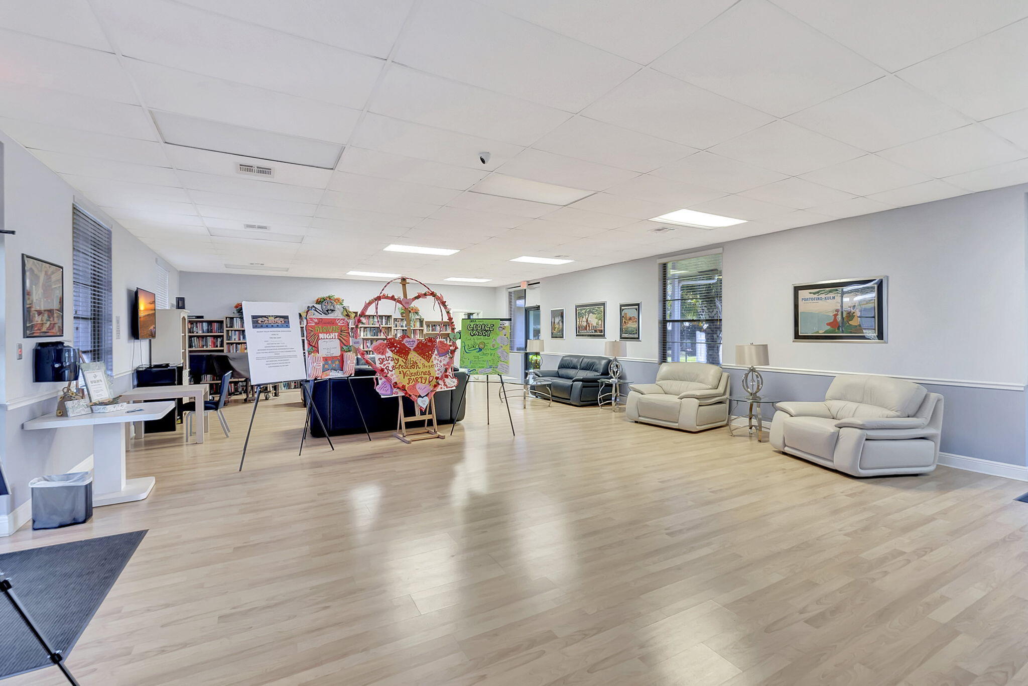 DELRAY VILLAS 4 - Residential