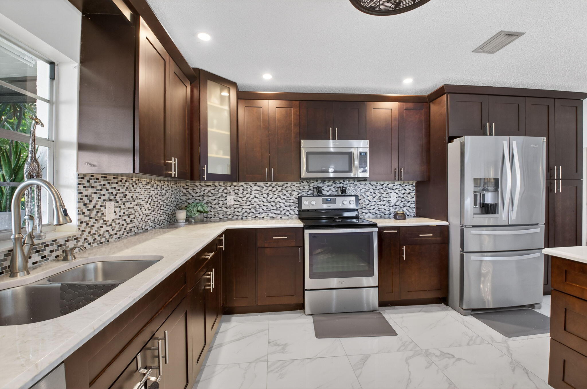 DELRAY VILLAS 4 - Residential