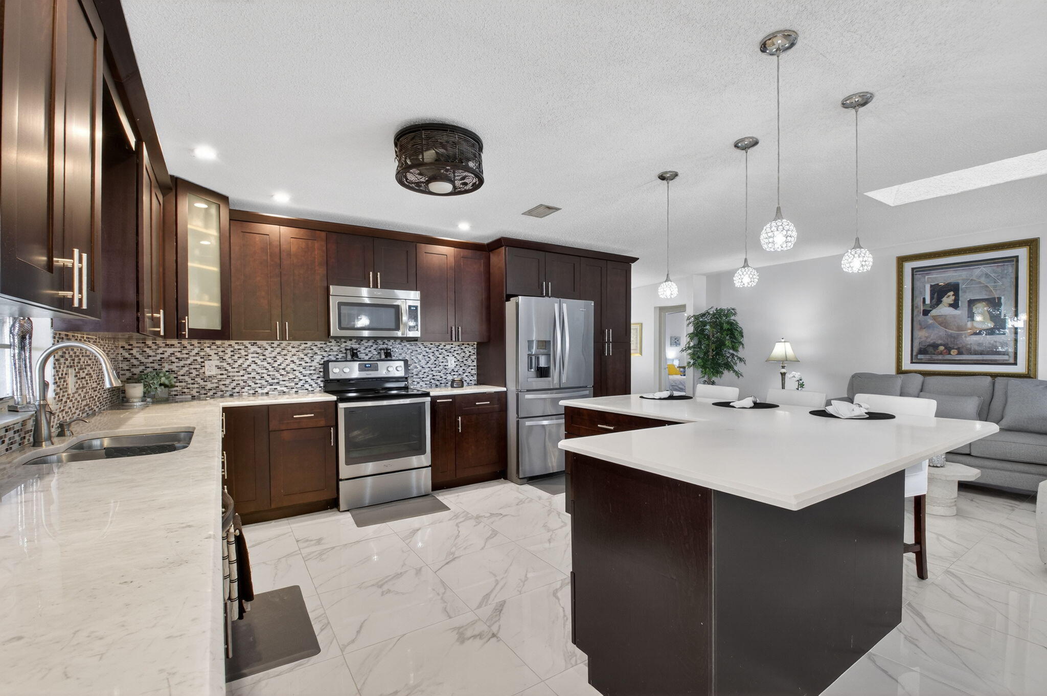 DELRAY VILLAS 4 - Residential