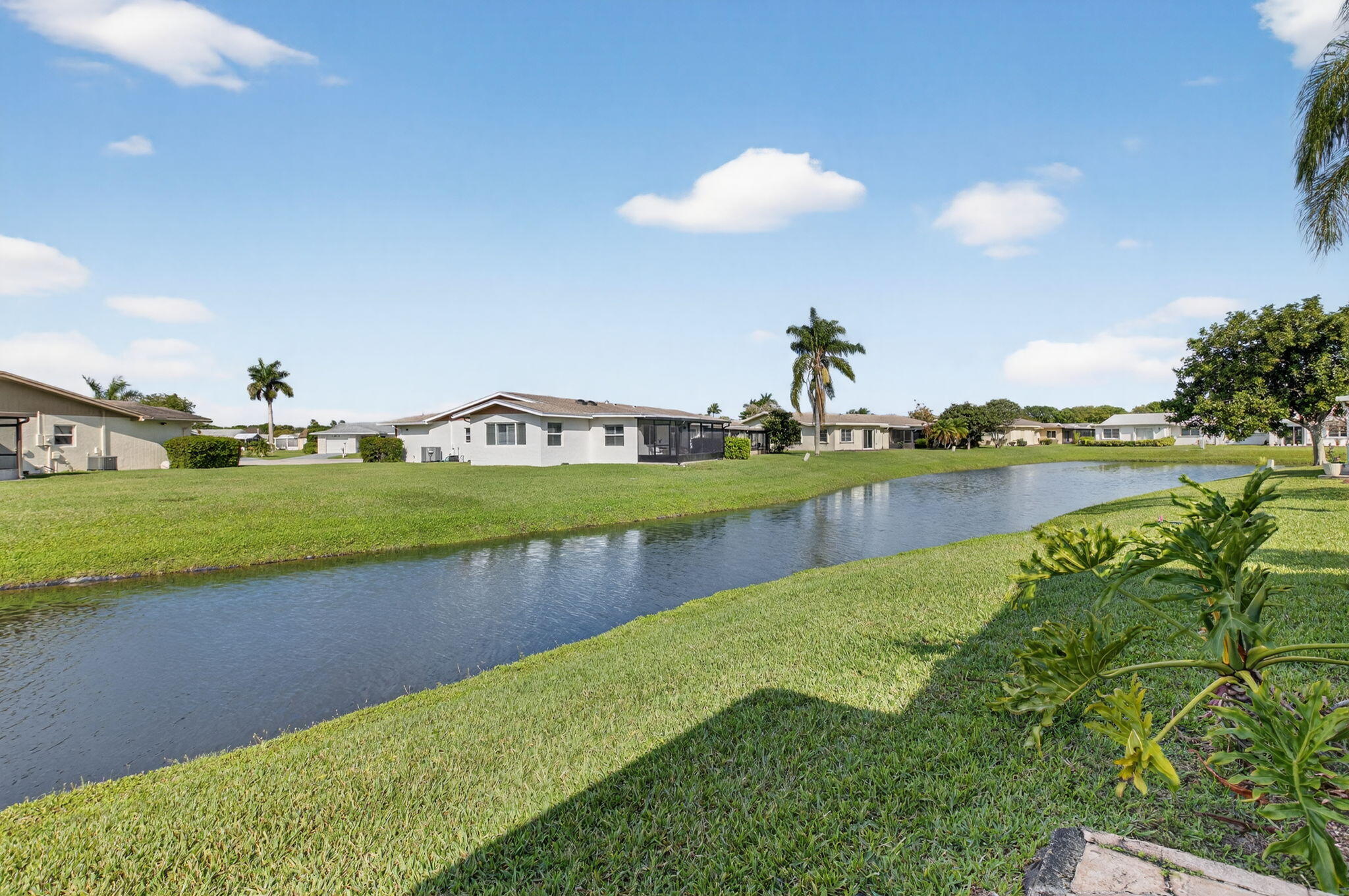 DELRAY VILLAS 4 - Residential