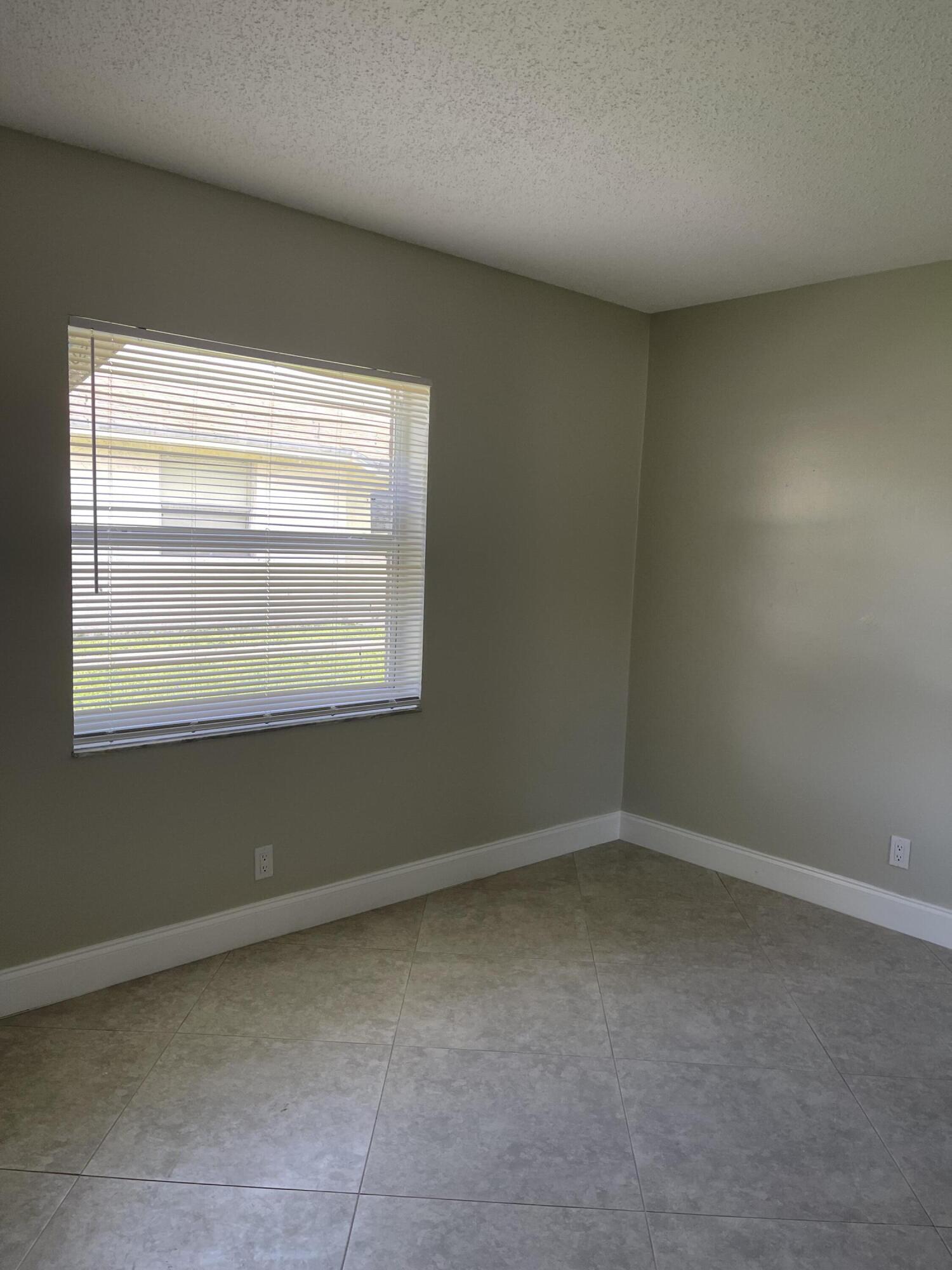 RAIN-BOW GARDENS - Residential Income