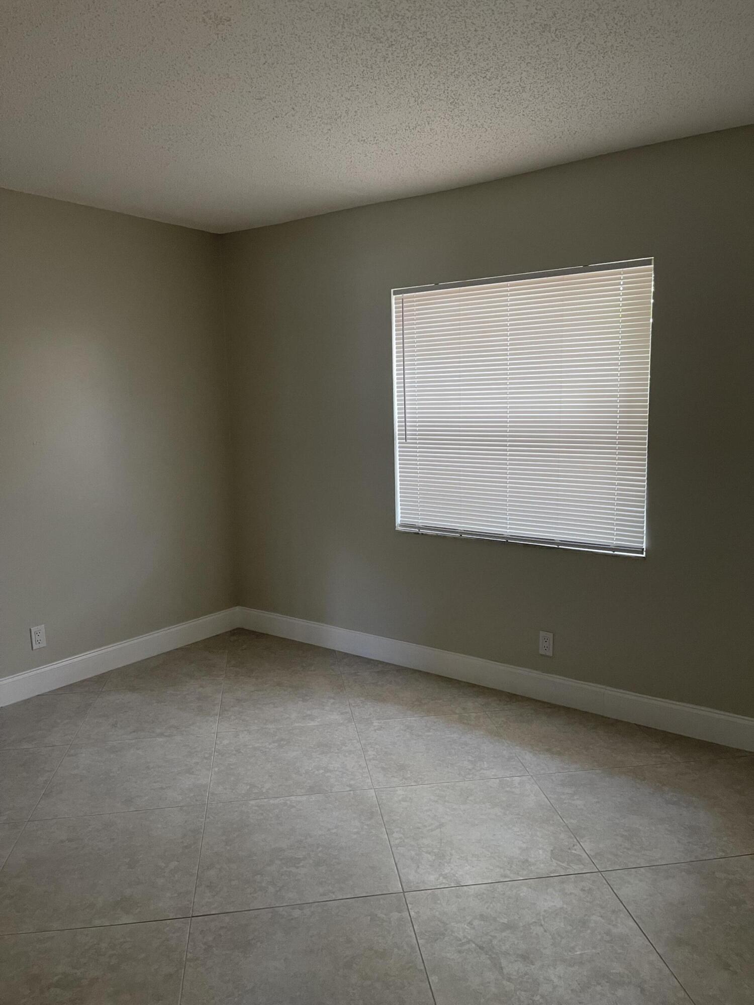 RAIN-BOW GARDENS - Residential Income