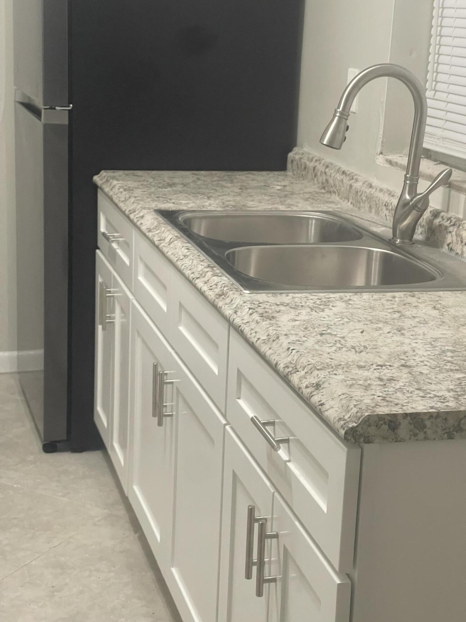 RAIN-BOW GARDENS - Residential Income