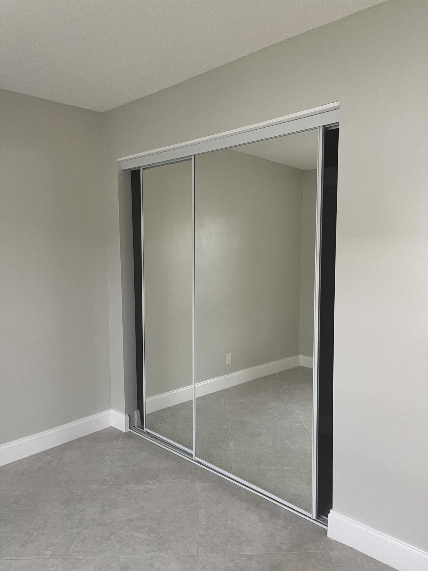 RAIN-BOW GARDENS - Residential Income