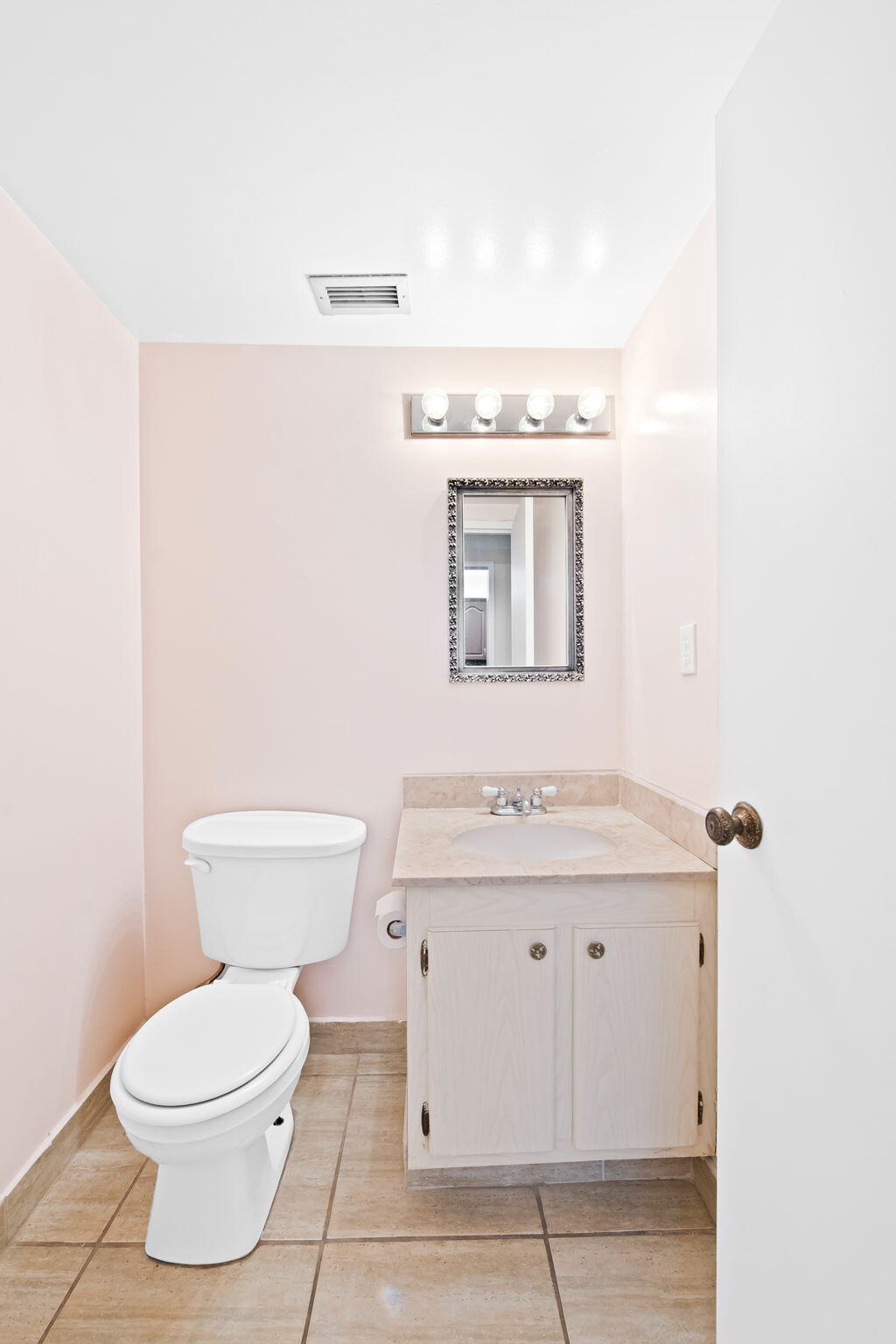 SEA AIR TOWERS CONDO - Residential