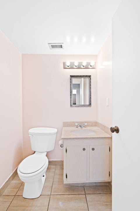 Tiny photo for 3725 S Ocean Drive #420, Hollywood, FL 33019 (MLS # B26031384)