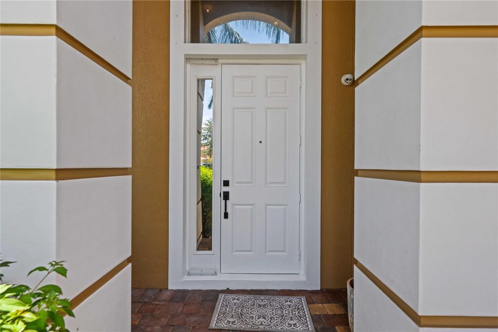 Photo of 4010 Blvd, Boynton Beach, FL 33436 (MLS # F10516749)