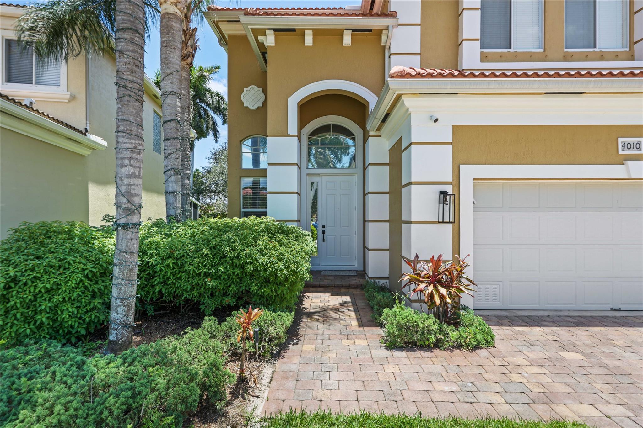 4010 Key Lime Blvd, Boynton Beach, FL, 33436/$599,000 1 4010 Key Lime Blvd