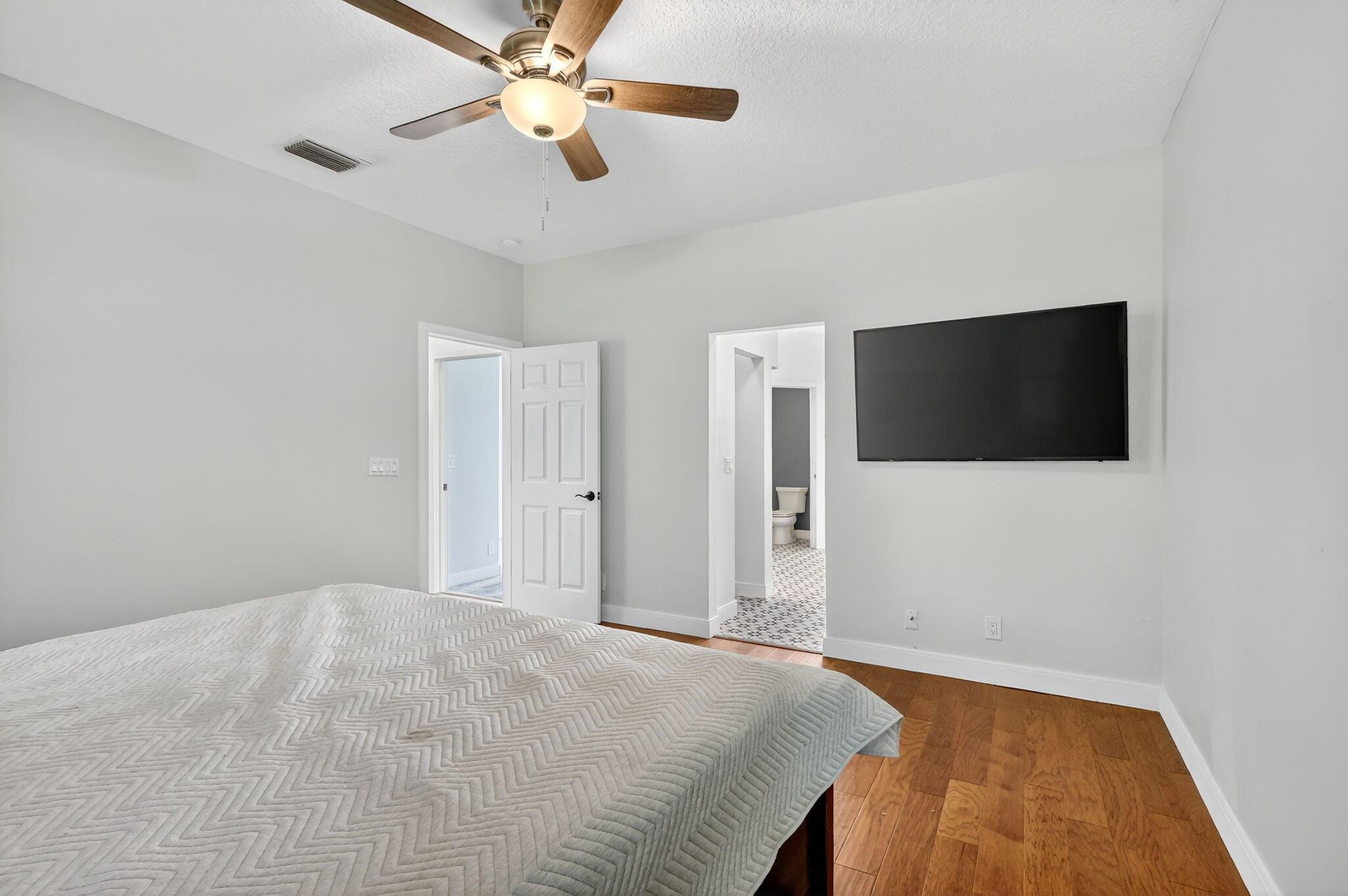 R BAR ESTATES UNIT 3 - Residential