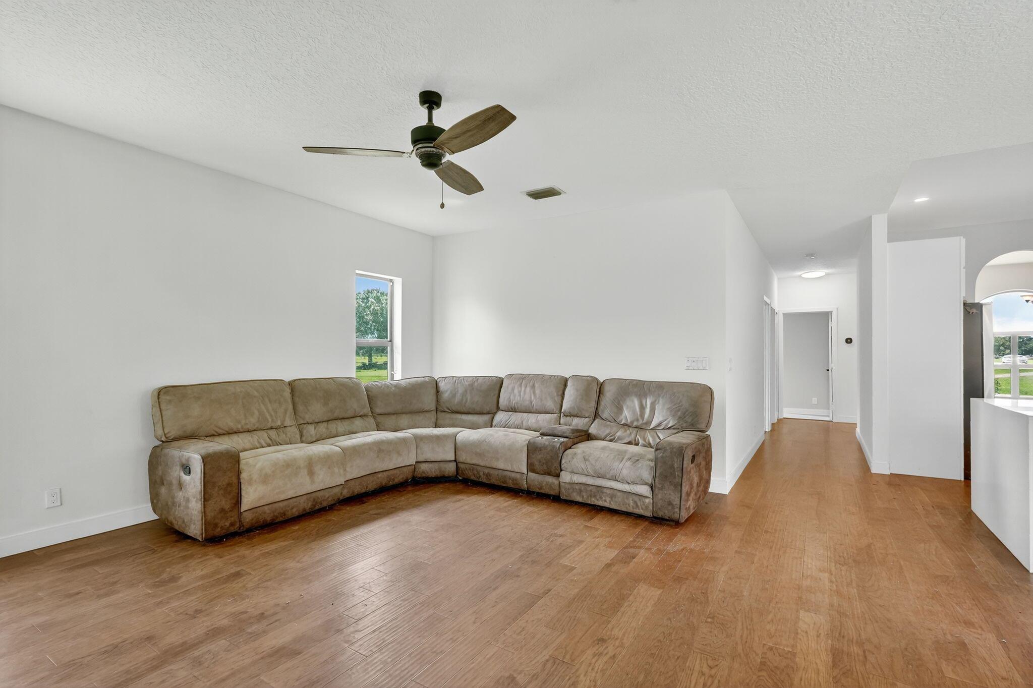 R BAR ESTATES UNIT 3 - Residential