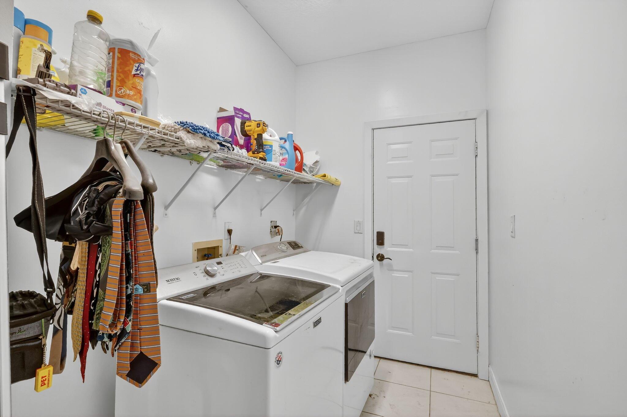 R BAR ESTATES UNIT 3 - Residential